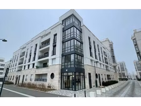 location appartement  30.44 m² t-1 à chessy  860 €