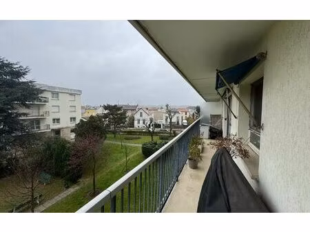 location appartement  m² t-2 à maisons-alfort  940 €