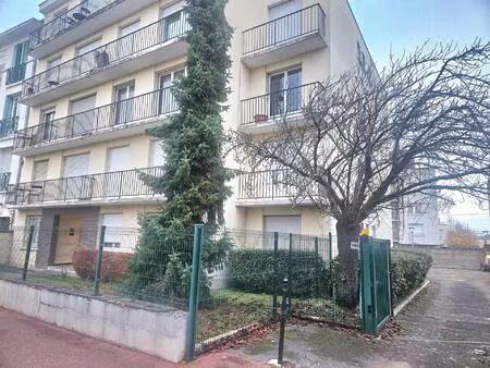 appartement 3 pièces – 67 m² – 2 parkings