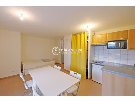 studio avec un parking  terrasse et jardin - saint juery