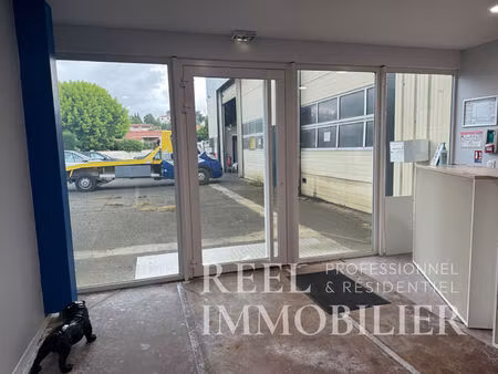 location commerce 570 m² à auch (32000)