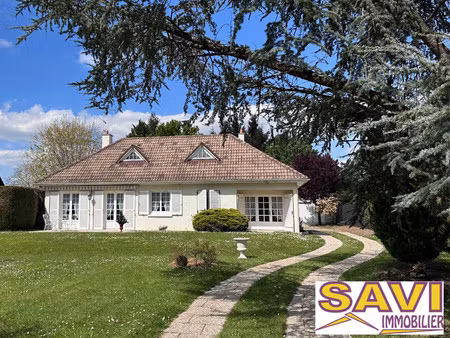 maison au calme et lumineuse