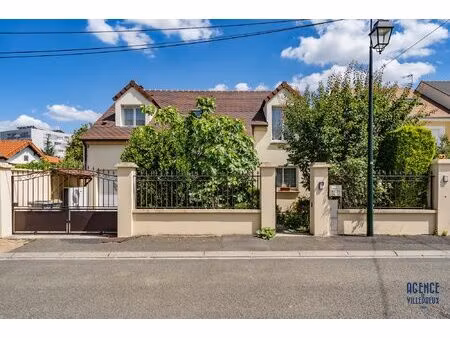 maison individuelle - 5 pieces - séjour double