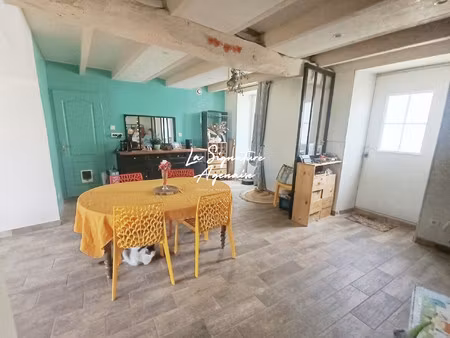 maison de village en pierre rénovée de 144 m² avec jardin et