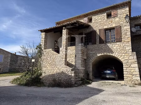 maison de village avec du cachet à vendre en région de buis-le