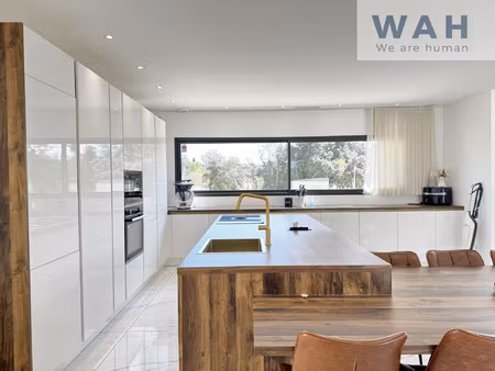 villa prestige - 174m2 sur parcelle de 1800m2 avec piscine e