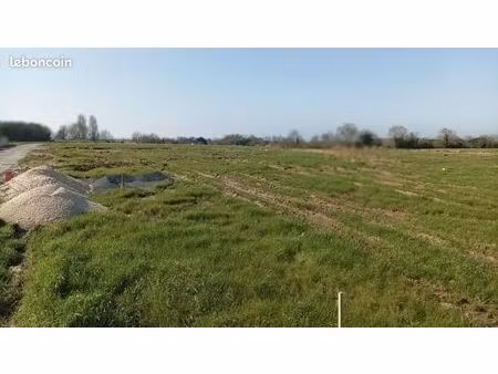 terrain 250 m² saint nazaire sur charente