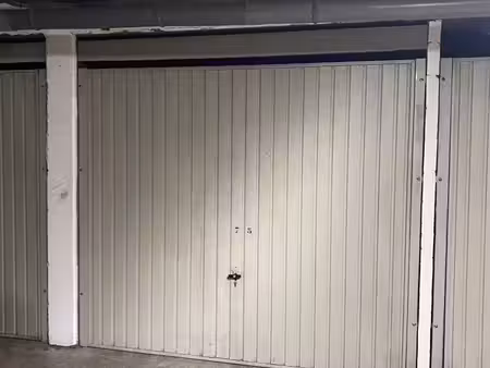 parking à louer - 12 50 m2 - les lilas - 93 - ile-de-france