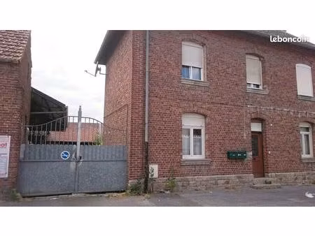 studio meublé 330 e proche cambrai