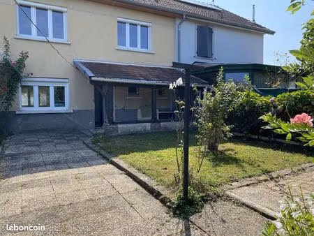 maison 6 pièces 135 m²