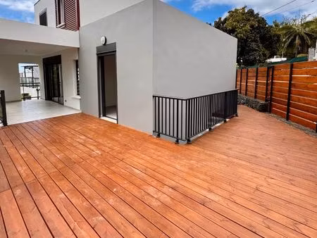 villa saint gilles les hauts