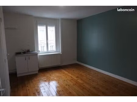 appartement t3 avec dépendance privative