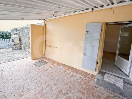 location maison 2 pièces 32 m² à toulon (83000)  670 €