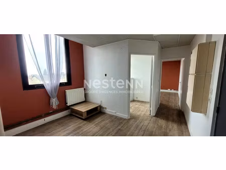 location locaux professionnels 4 pièces 67.5 m² à blois (41000)  1 028 €