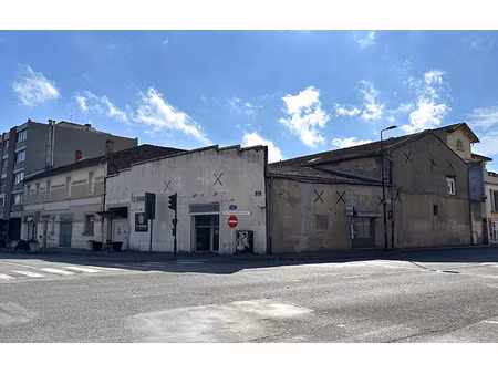 location locaux professionnels 3 pièces 330 m² à carcassonne (11000)  1 200 €