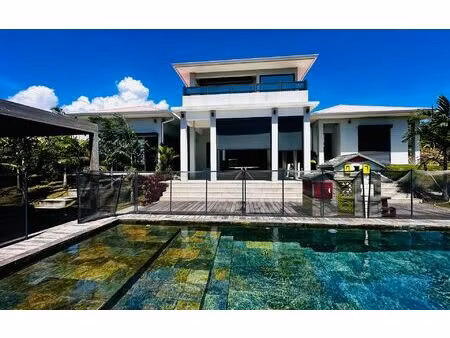 maison le vauclin m² t-5 à vendre  995 000 €