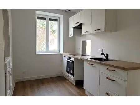 location appartement  m² t-3 à le creusot  595 €