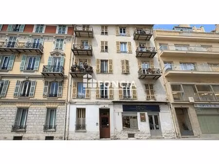 nice le port - 3p 53m2  balcon et cave