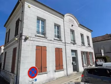 location locaux professionnels 25 m² à saint-germain-sur-morin (77860)  nan €