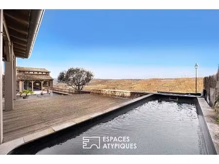 maison de village rénovée au coeur de la cité médiévale