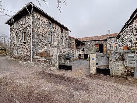 corps de ferme à rénover  commune de saint-paulien