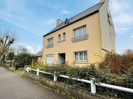 a vendre maison guillers proche du centre a renover sur un terrain de 324 m2