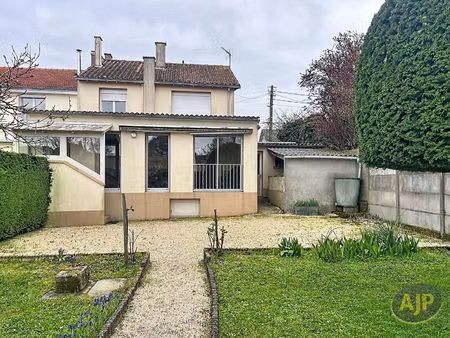 maison le may sur evre 7 pièce(s) 150 m2