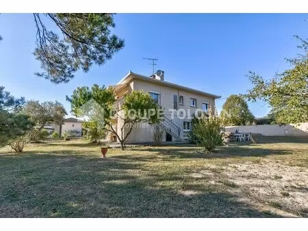 vente maison 8 pièces 200 m² montrabé (31850)