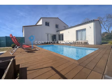 villa 7pièce(s) 6chambre(s) 147 m² codognan (30920)