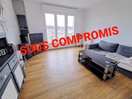 chateau gontier   appartement de 55m2 avec garage et cave