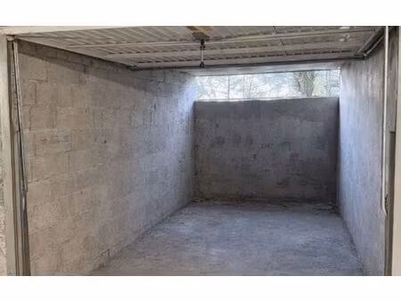 stationnement mougins 13 m² t- à vendre  35 000 €