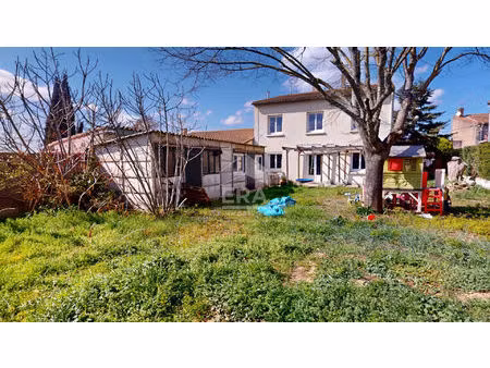 maison à rénover ? 171 m² ? jardin 570 m² ? quartier calme et prisé