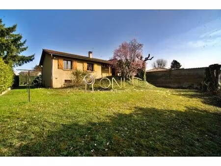 quincieux – maison individuelle - 3 chambres