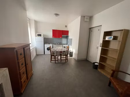 appartement meublé 29m² - besse sur braye 2 pièce(s)