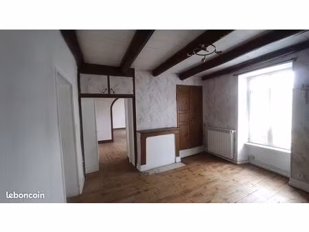 gde maison de 5 pièces 130/150m² + jardin  cour  cave  dépendance