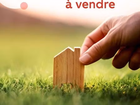 terrain 1 105 m² rue