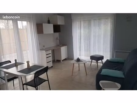 fac médecine 700m c.h.r.u lille t2 meublé + terrasse  jardinet   parking privatif  idéal é