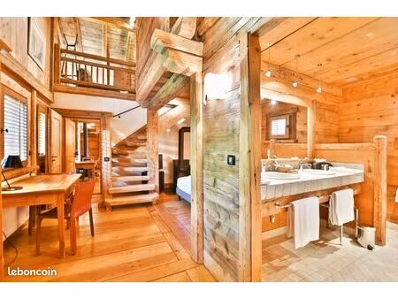 chalet 5 pièces 200 m²