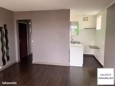 studio 1 pièce 26 m²