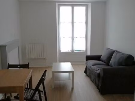 t2 meublé au coeur de montmorillon