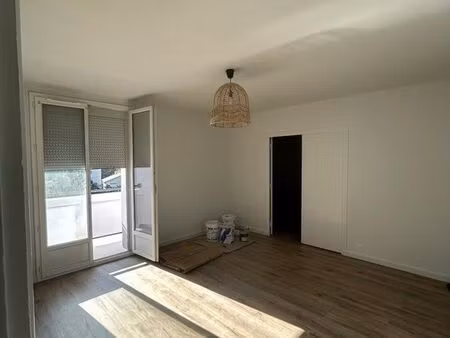 appartement de 70m2 - aubenas - rénové récemment