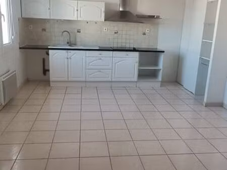 t 3 st yrieix sur charente