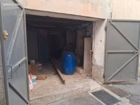 garage de 40m2 environ