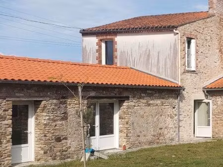 maison de charme rénovée meublée à vertou - 80 m² - cadre bucolique