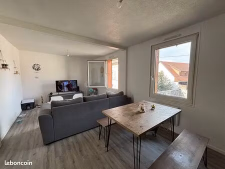 issenheim - beau duplex 3 pièces de 70m² avec terrasse