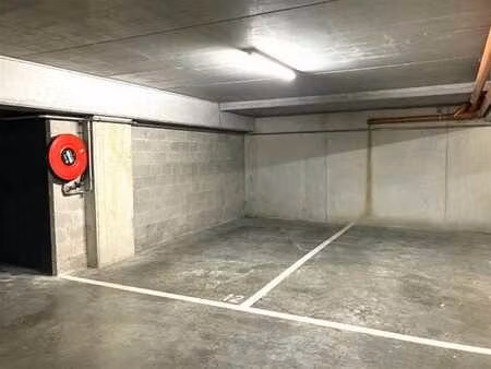 parking/boxe de garage