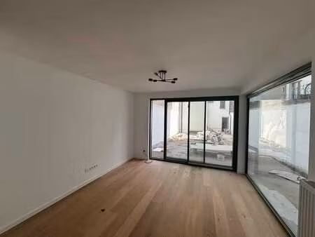 maison à proximité de la place flagey