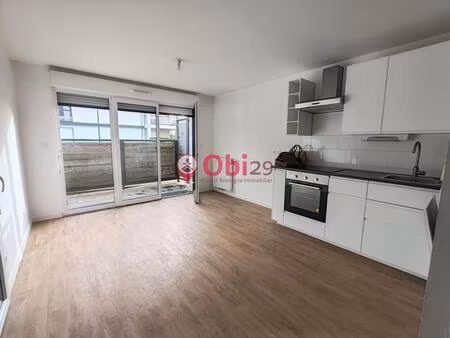 location bel appartement rénové t2 à guipavas