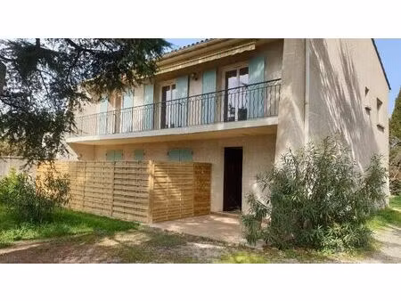 location appartement 4 pièces 94 m² à salon-de-provence (13300)