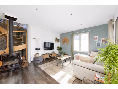 maison contemporaine -- 135m2 habitables avec double garage